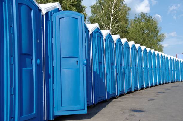 Portable Toilet Options We Offer in Algood, TN